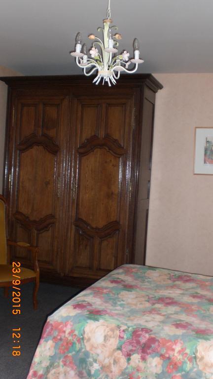 Auberge De L'Atre Quarré-les-Tombes Room photo