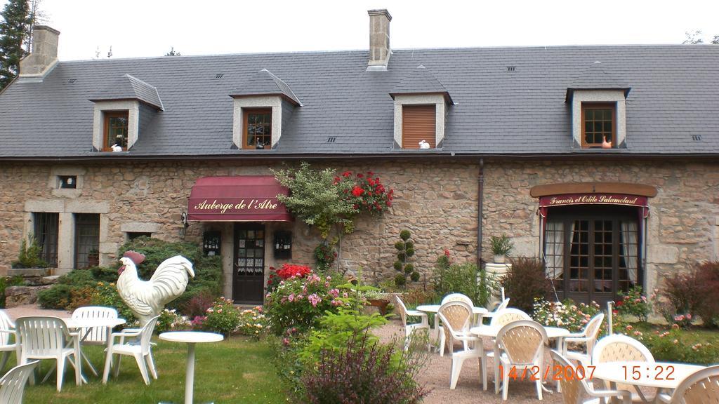 Auberge De L'Atre Quarré-les-Tombes Exterior photo